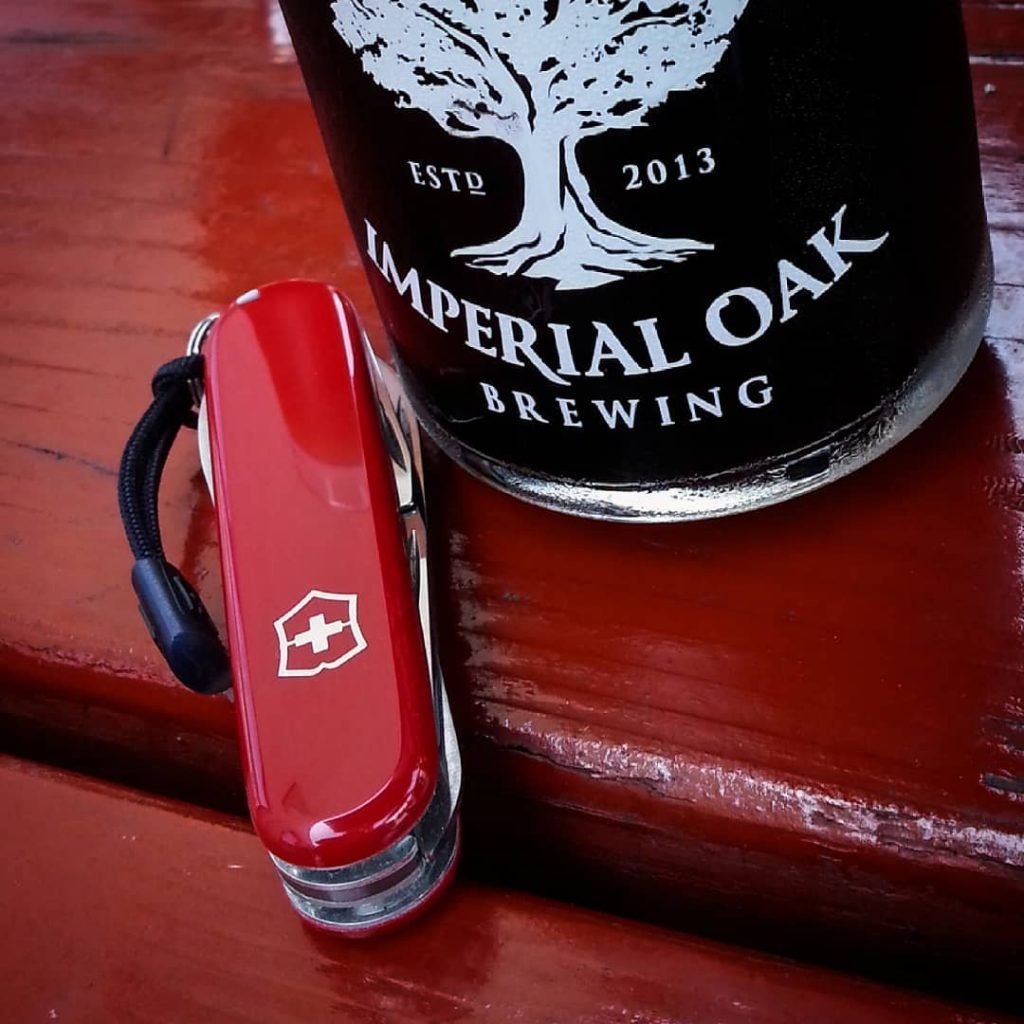 navaja victorinox hiker precio